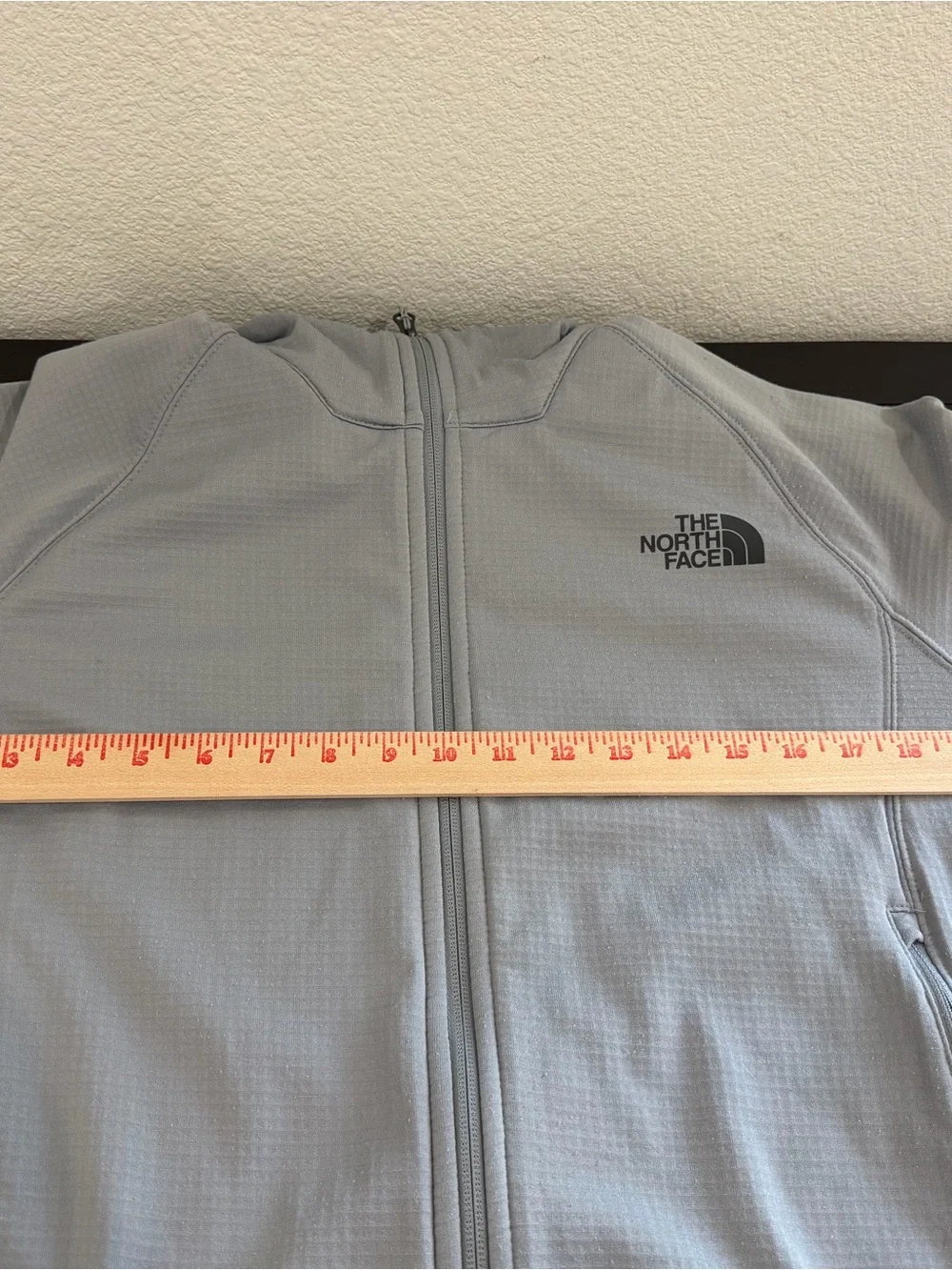 The North Face Light Gray Full-Zip Performance Jacket